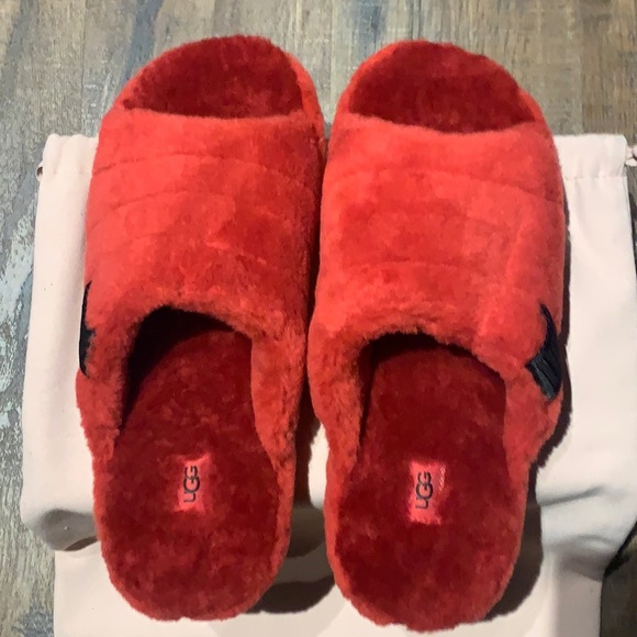 UGG Fluff You Luxury Slippers (Premium Material) - Picture 5 of 12